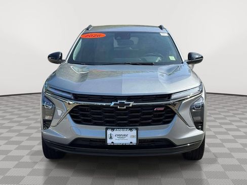 Used 2026 Chevrolet Trax RS w/ Driver Confidence Package FWD image 2