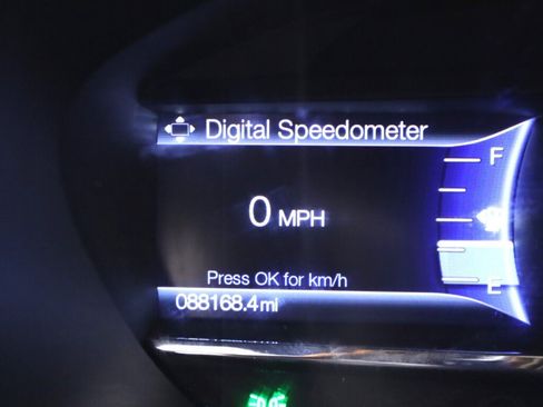 Used 2016 Lincoln Navigator Select RWD image 14