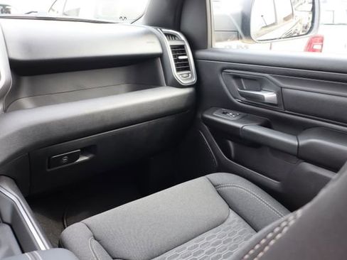 New 2026 RAM 1500 Express AWD/4WD image 37