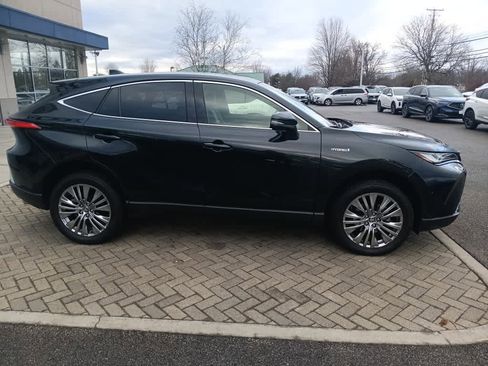 Used 2021 Toyota Venza Limited w/ Advanced Technology Package image 7