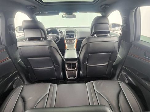 Used 2017 Lincoln MKX Reserve w/ Driver Assistance Package AWD/4WD image 17