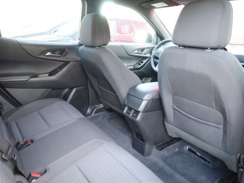 Used 2025 Chevrolet Equinox LT FWD image 15