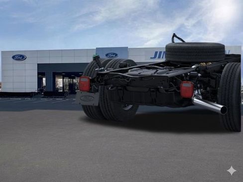 New 2025 Ford F600 4x4 Regular Cab Super Duty w/ XL Chrome Package image 24