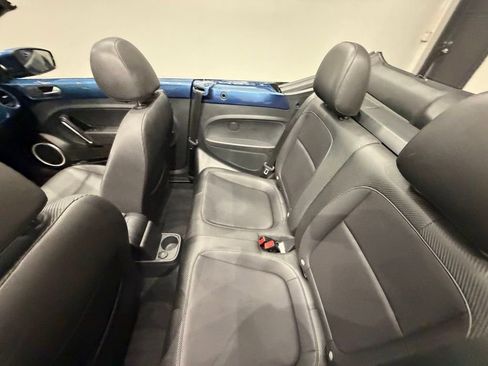 Used 2019 Volkswagen Beetle 2.0T S FWD image 25