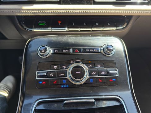 Used 2021 Lincoln Nautilus Reserve w/ Equipment Group 201A AWD/4WD image 13