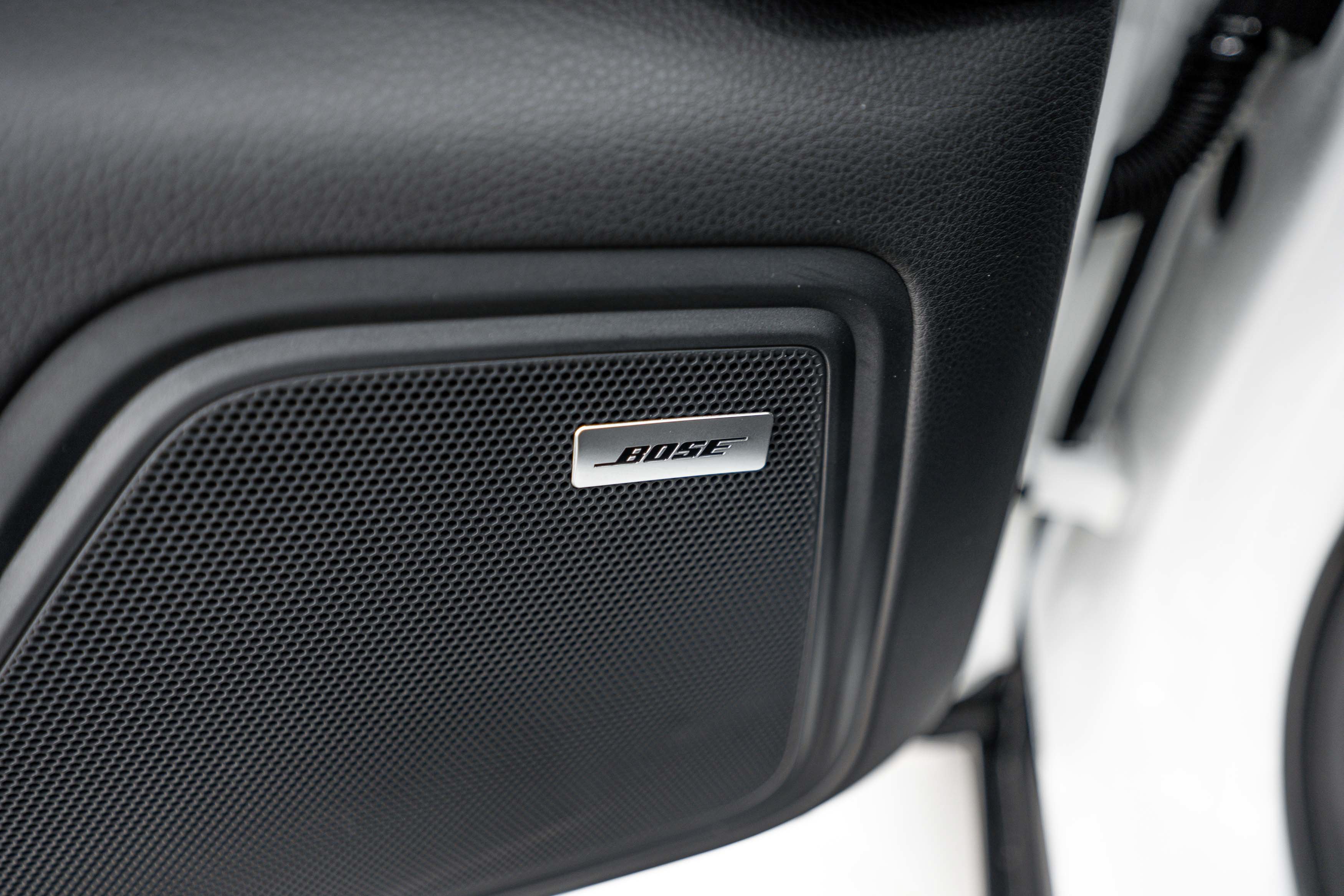 Certified 2026 Porsche Macan AWD/4WD image 17