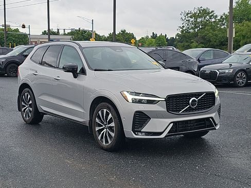 Used 2023 Volvo XC60 B5 Plus w/ Climate Package AWD/4WD image 1