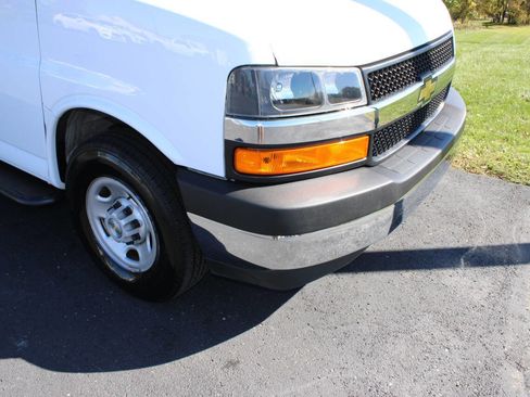 Used 2023 Chevrolet Express 2500 w/ Driver Convenience Package image 5