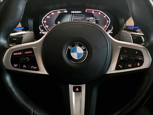 Used 2023 BMW M550i xDrive w/ Executive Package image 18