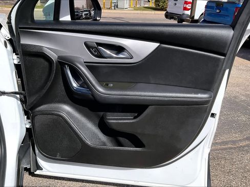 Used 2023 Chevrolet Blazer LT image 23