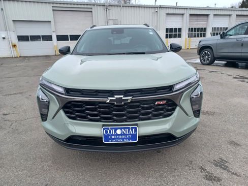 Used 2024 Chevrolet Trax RS w/ Sunroof Package image 18