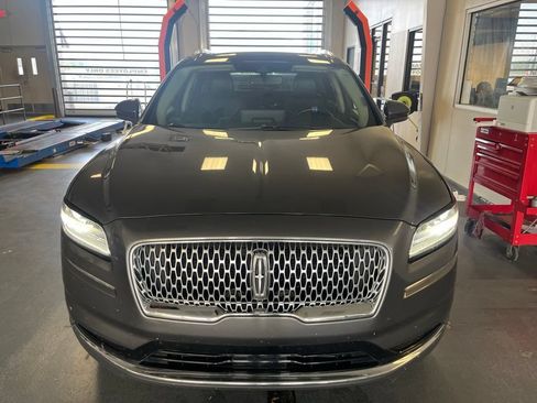 Used 2021 Lincoln Nautilus Reserve AWD/4WD image 13