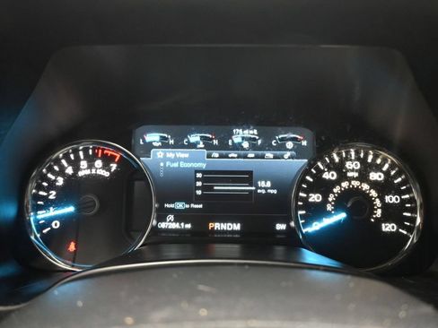 Used 2019 Ford F150 Lariat w/ Equipment Group 502A Luxury AWD/4WD image 15