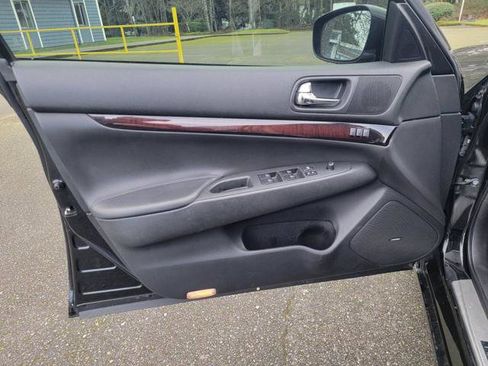 Used 2013 INFINITI G37 x w/ Premium Pkg image 10