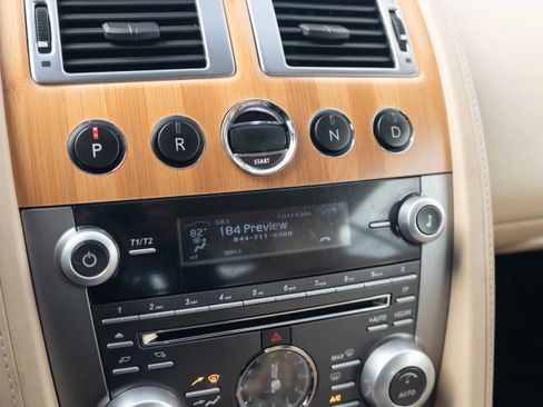 Used 2009 Aston Martin DB9 Volante image 19