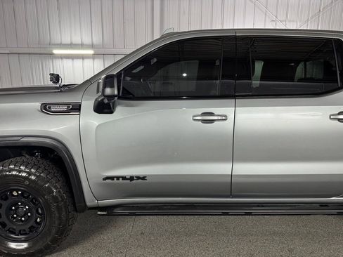 Used 2024 GMC Sierra 1500 AT4X image 17