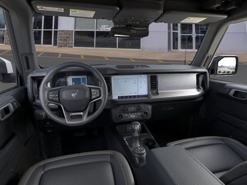 New 2025 Ford Bronco Outer Banks image 9