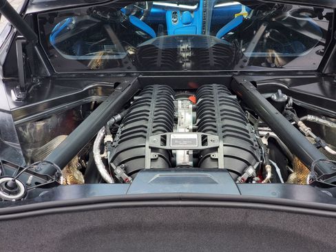 Used 2024 Chevrolet Corvette Z06 w/ Z07 Performance Package RWD image 8