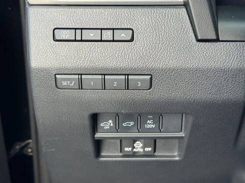 Used 2024 Lexus GX 550 w/ Cold Area Package AWD/4WD image 18