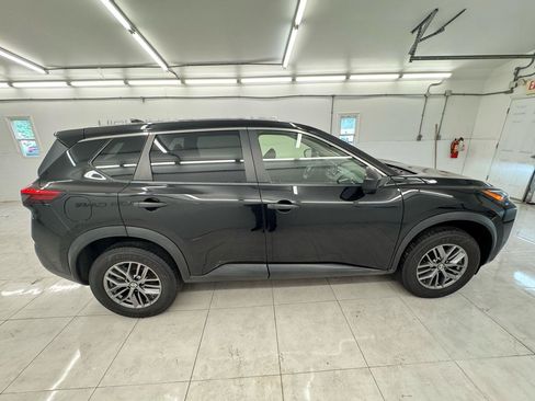 Used 2021 Nissan Rogue S AWD/4WD image 4