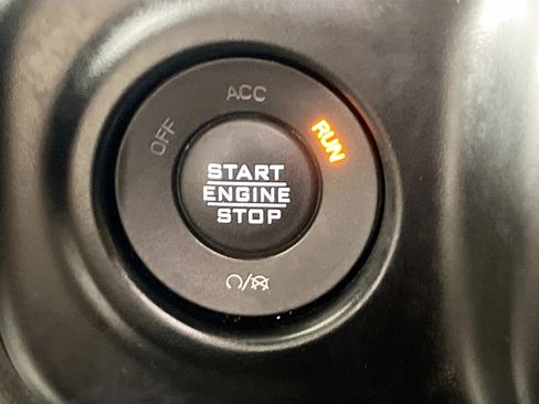 Used 2021 Jeep Wrangler Unlimited Sport AWD/4WD image 24