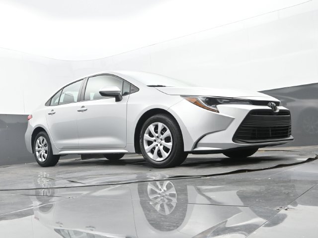 Used 2023 Toyota Corolla LE FWD image 24
