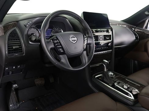Used 2024 Nissan Armada Platinum AWD/4WD image 32