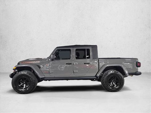 Used 2023 Jeep Gladiator Mojave w/ Cold Weather Group AWD/4WD image 9