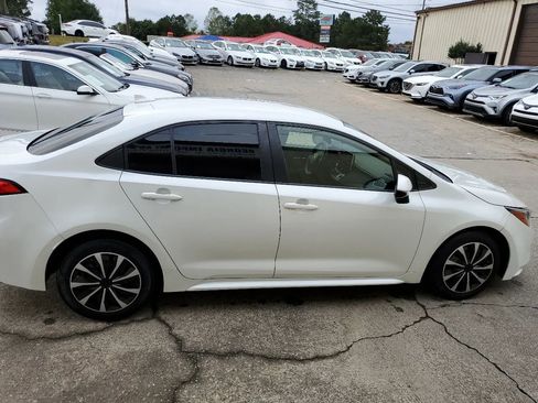 Used 2020 Toyota Corolla LE image 14