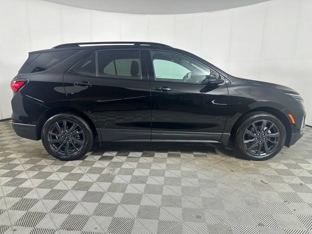 Used 2022 Chevrolet Equinox RS AWD/4WD image 8