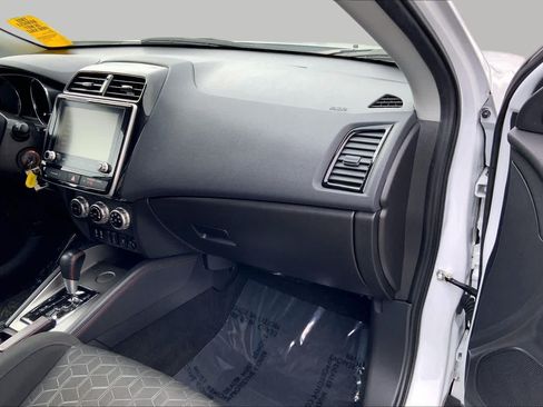 Used 2022 Mitsubishi Outlander Sport LE FWD image 18