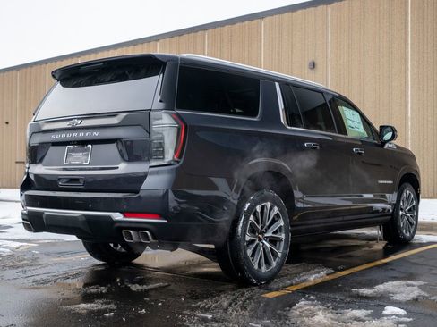 New 2026 Chevrolet Suburban High Country image 9