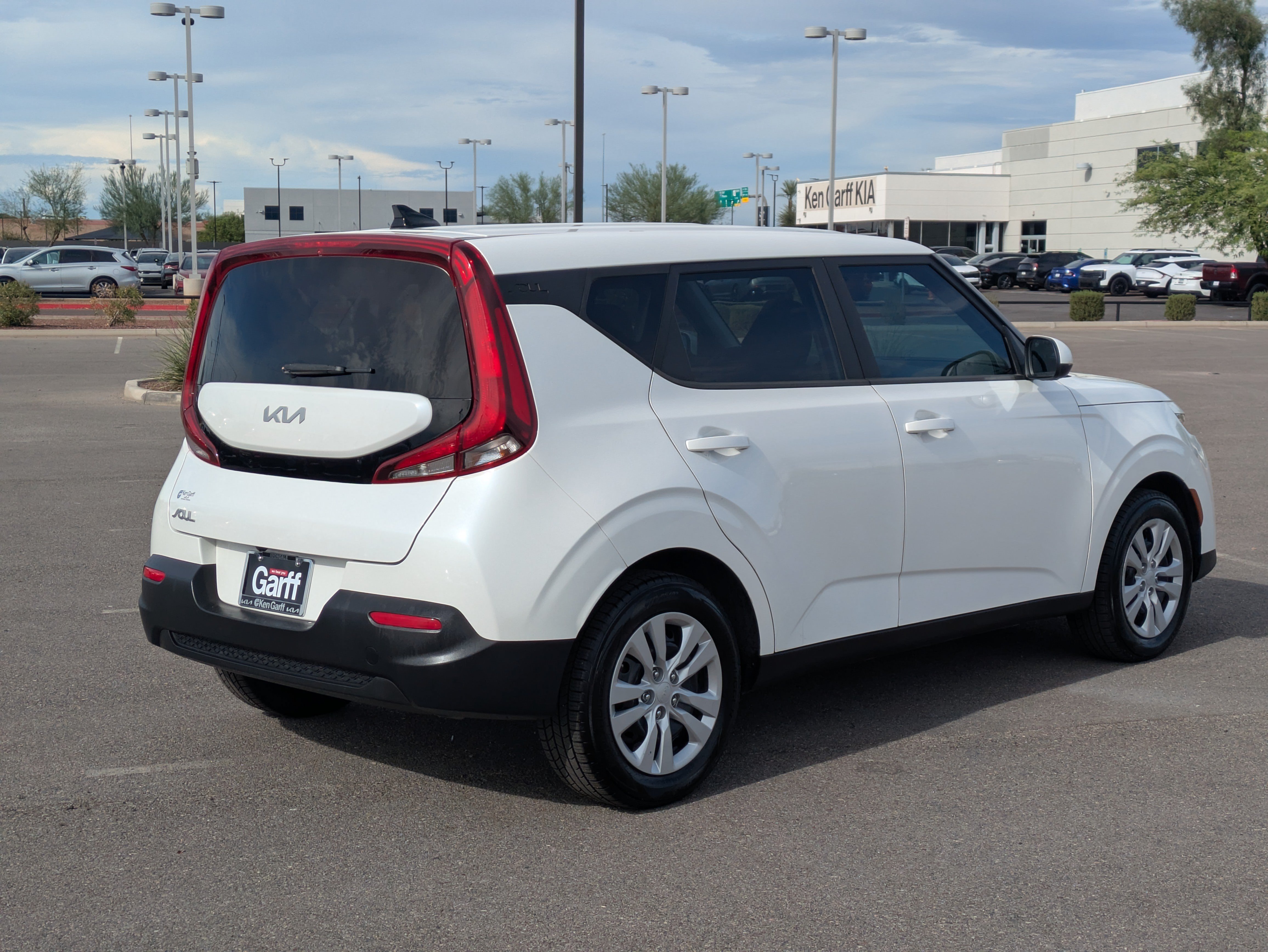 Used 2022 Kia Soul LX FWD image 5