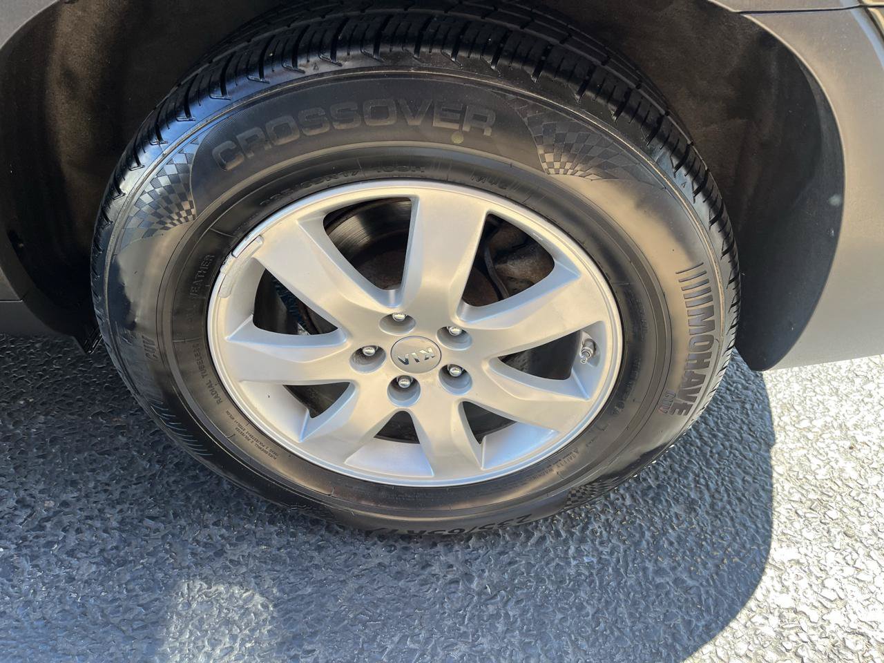 Used 2013 Kia Sorento LX w/ Convenience Pkg AWD/4WD image 13