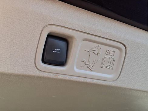 Used 2019 Lincoln Navigator Reserve image 30