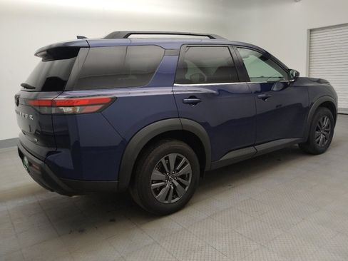 Used 2022 Nissan Pathfinder SV FWD image 10