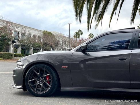 Used 2017 Dodge Charger R/T Scat Pack w/ Technology Group image 15