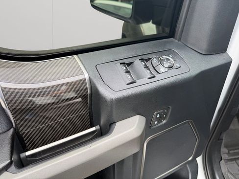 Used 2019 Ford F150 Raptor w/ Equipment Group 802A Luxury image 21