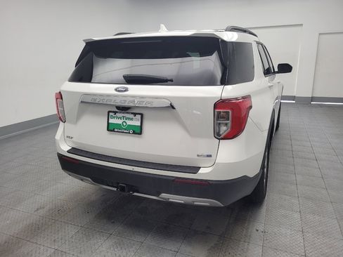 Used 2020 Ford Explorer XLT w/ Equipment Group 202A AWD/4WD image 7