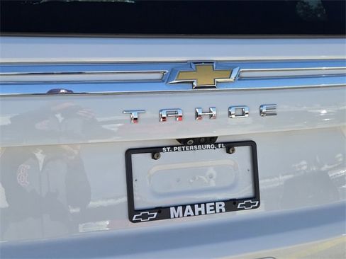 Used 2021 Chevrolet Tahoe Premier w/ Premium Package image 12