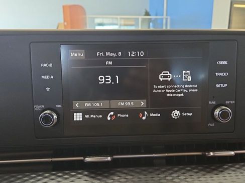 Used 2024 Kia Carnival LX FWD image 16