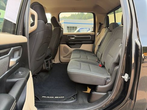 Used 2020 RAM 1500 Big Horn AWD/4WD image 17