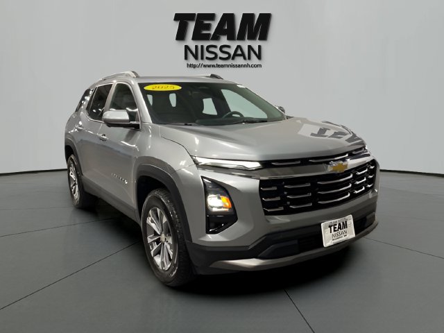 Used 2025 Chevrolet Equinox LT w/ Convenience Package II AWD/4WD image 1