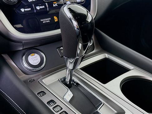 Certified 2024 Nissan Murano SV w/ SV Midnight Edition Package AWD/4WD image 10
