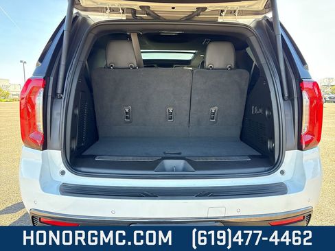 Used 2023 GMC Yukon AT4 w/ Technology Package image 22