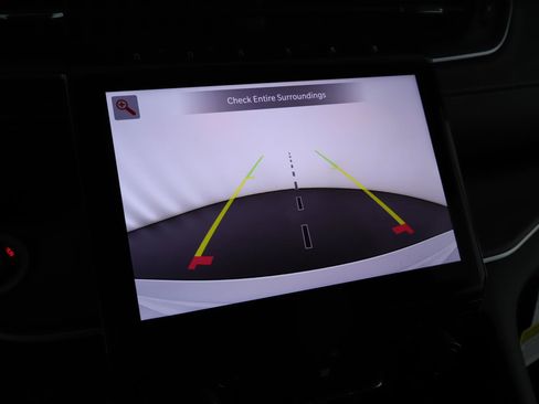 New 2025 Jeep Grand Cherokee Limited image 12