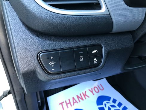 Used 2022 Kia Seltos LX image 13