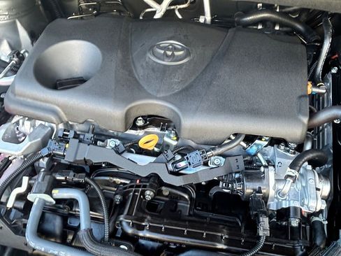 Used 2026 Toyota Sienna XLE AWD/4WD image 30