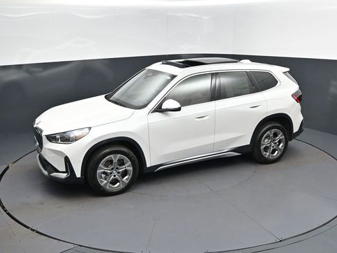New 2026 BMW X1 xDrive28i w/ Convenience Package AWD/4WD image 31