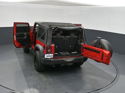 Used 2011 Jeep Wrangler Sport w/ Connectivity Group AWD/4WD image 51